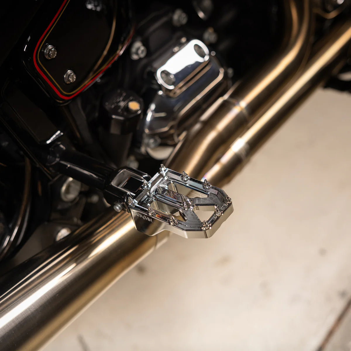 DAggressor Foot Pegs
Aggressor Foot Pegs - Rear - Chrome - HD '72-'25